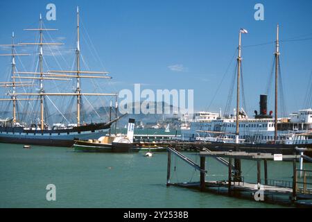 Schiffe legten 1996 im San Francisco Maritime National Historical Park an Stockfoto