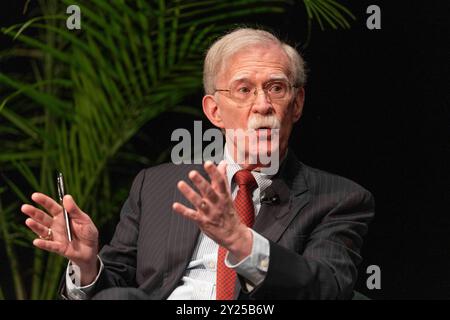 Austin, Texas, USA. September 2024. JOHN BOLTON, ehemaliger nationaler Sicherheitsberater und UN-Botschafter, spricht am letzten Tag des 14. Jährlichen Texas Tribune Festivals in der Innenstadt von Austin. Das Festival bringt Politiker und einflussreiche Denker aus dem öffentlichen Dienst zusammen, um aktuelle Ereignisse und Politik zu diskutieren. Bolton ist ein heftiger Kritiker des ehemaligen Präsidenten Trump. (Kreditbild: © Bob Daemmrich/ZUMA Press Wire) NUR REDAKTIONELLE VERWENDUNG! Nicht für kommerzielle ZWECKE! Stockfoto