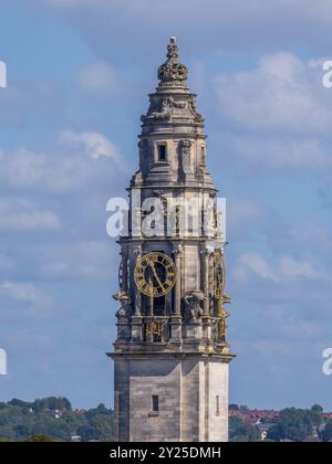 Clock Tower, Cardiff City Hall, Cardiff, Wales, Großbritannien, GB Stockfoto