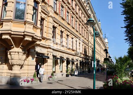 Pohjoisesplanadi Straße zwischen Kluuvikatu und Fabianinkatu Straße im Zentrum von Helsinki, Finnland, August 2024 Stockfoto