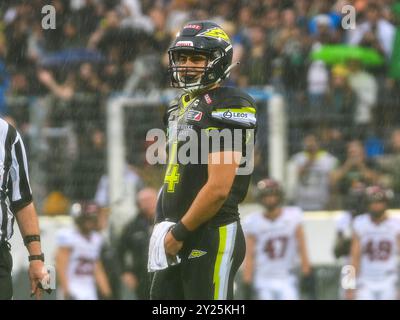 Reilly Hennessey (Stuttgart Surge #4), Stuttgart Surge vs. Rhein Fire, American Football, European League of Football, Halbfinale, Saison 2024, 08.09.2024, Foto: EIBNER/Florian Schust Stockfoto