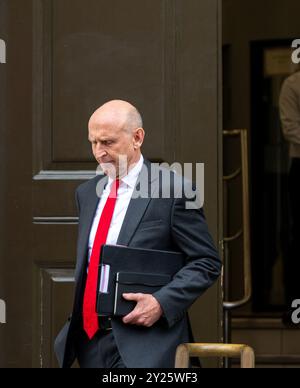 London, England, Großbritannien. September 2024. John Healey, Verteidigungsminister, verlässt das Kabinett nach einem Treffen mit Credit: Richard Lincoln/Alamy Live News Stockfoto