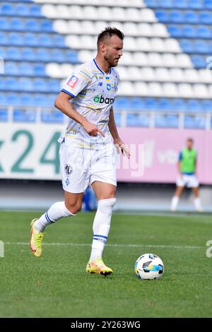 Kiew, Ukraine. September 2024. Kiew, Ukraine 01. September 2024 Dynamo-Kapitän Andriy Jarmolenko, ein führender Spieler auf dem Feld und in der Umkleidekabine 5. Runde des ukrainischen Premier League-Spiels VBET zwischen Dynamo Kiew und LNZ Cherkasy (KUBANOV PAVLO UKR/SPP) Credit: SPP Sport Pressefoto. /Alamy Live News Stockfoto