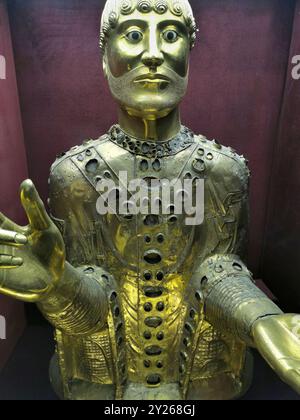 Büste von Saint Baudime in der Kirche Saint-Nectaire, Puy de Dome, Auvergne-Rhone-Alpes, Frankreich Stockfoto