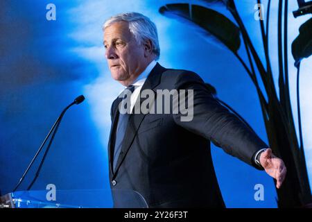 IL Vice Presidente del Consiglio dei Ministri, Ministro degli Esteri e segretario di Forza Italia Antonio Tajani, in Occasione dell'evento di Confartigianato 'Match Point', widato all'analisi delle prossime sfide politiche ed economiche per il futuro dell'Italia e dell'Europa. Roma, Luned&#xec; 09 Settembre 2024 (Foto Mauro Scrobogna /LaPresse) der stellvertretende Premierminister, Außenminister und Sekretär der Forza Italia Antonio Tajani anlässlich der Confartigianato-Veranstaltung „Match Point“, die der Analyse der bevorstehenden politischen und wirtschaftlichen Halle gewidmet ist Stockfoto