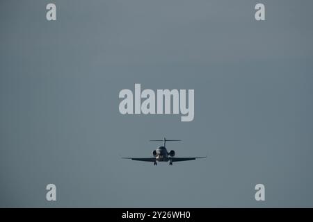 Privatjet landet am Flughafen Batumi Stockfoto