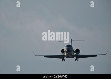 Privatjet landet am Flughafen Batumi Stockfoto