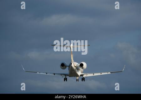 Privatjet landet am Flughafen Batumi Stockfoto