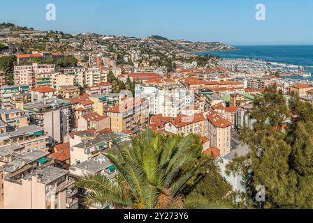 Blick auf Sanremo an der ligurischen Küste, Nordwesten Italiens Stockfoto