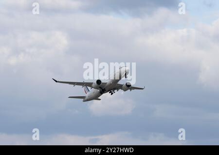 Air France Airbus a220 startet vom Flughafen Helsinki in Finnland Stockfoto