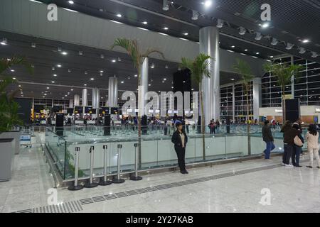 Der moderne internationale Flughafen Terminal 3 in Guarulhos, Sao Paulo, Brasilien. Stockfoto