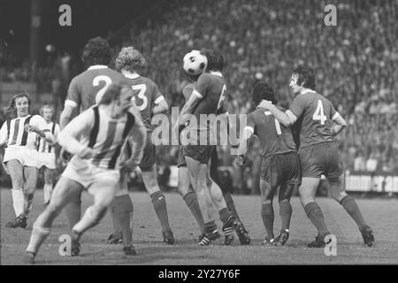 ARCHIVFOTO: Guenter NETZER wird am 14. September 2024, dem UEFA-Cup-Finale B, 80 Jahre alt Borussia Monchengladbach - FC Liverpool 2-0 23.5.1973 BILD 11 Freistoß von Guenther NETZER Â Stockfoto