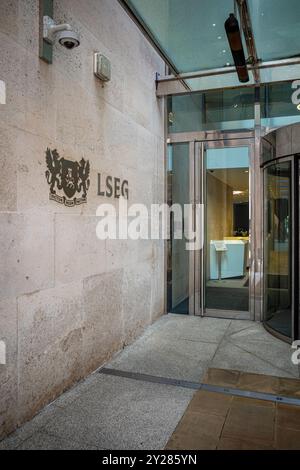 LSEG London am Paternoster Square 10. Die Büros der London Stock Exchange Group am Paternoster Square im Financial District der City of London. Stockfoto