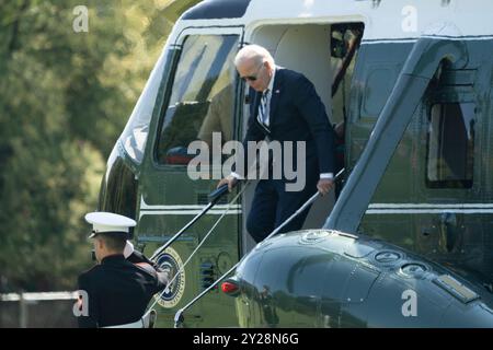 Washington DC, USA. September 2024. US-Präsident Joe Biden und First Lady Dr. Jill Biden kehren nach einer Reise nach Wilmington, DE, am 9. September 2024 über Fort Lesley J. McNair nach Washington zurück. Kredit: Chris Kleponis/Pool über CNP/MediaPunch Kredit: MediaPunch Inc/Alamy Live News Stockfoto