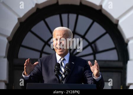 Washington, Usa. September 2024. Präsident Joe Biden hält am 9. September 2024 in Washington, D.C. (Foto: Samuel Corum/SIPA USA) eine Rede zur Feier des American With Disabilities Act (ADA) auf dem Südrasen des Weißen Hauses (Foto: SIPA USA/Alamy Live News) Stockfoto