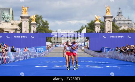 La Courneuve, Frankreich. September 2024. PAREDES RODRIGUEZ Maria del Carmen (ESP) Marathon : Frauen-Marathon T12 bei den Paralympischen Spielen in Paris 2024 in La Courneuve, Frankreich. Quelle: AFLO SPORT/Alamy Live News Stockfoto