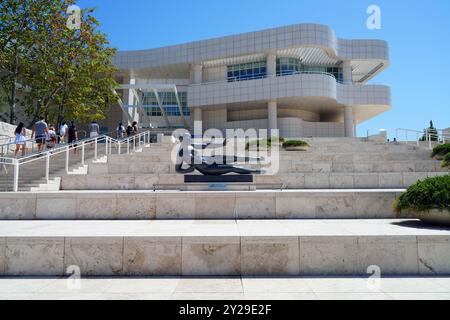 LOS ANGELES, CA -31. August 2023 – Blick auf das Getty Center, Heimat des J. Paul Getty Museum im Stadtteil Brentwood von Los Angeles, Cali Stockfoto