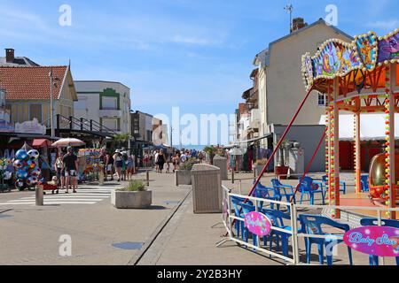 Stadtzentrum, Avenue Adeodat Vasseur, Quend Plage, Côte Picarde, Somme, Hauts de France, La Manche, Frankreich, Europa Stockfoto