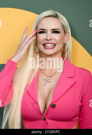 Berlin, Deutschland. September 2024. Daniela Katzenberger kommt zur Eröffnungsveranstaltung der McDonalds Niederlassung in der Alboinstraße. Quelle: Jens Kalaene/dpa/Alamy Live News Stockfoto