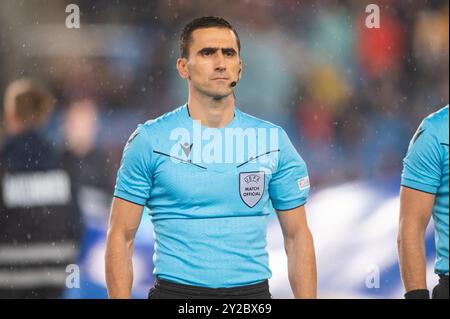 Oslo, Norwegen. September 2024. Schiedsrichter Nikola Dabanovic war beim Spiel der UEFA Nations League zwischen Norwegen und Österreich im Ullevaal Stadion in Oslo zu sehen. Quelle: Gonzales Photo/Alamy Live News Stockfoto