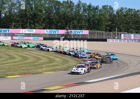 Start Rennen 1, Samstag, Motorsport, Porsche Carrera Cup Deutschland 2024, Sachsenring, Hohenstein-Ernstthal, Sachsen, Runde 6, 07.09.2024 Foto: Eibner-Pressefoto/Jürgen Augst Stockfoto