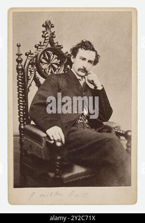 Kabinettskarte des US-amerikanischen Schauspielers John Wilkes Booth (1838–1865), auch bekannt als Attentäter des US-Präsidenten Abraham Lincoln Stockfoto