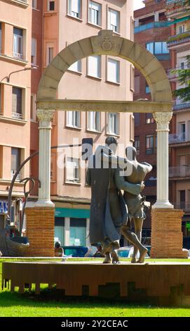 Skulptur des Heiligen Johannes von Gott, der einem Kranken zum 425. Jahrestag der Gründung des Ordens Palencia Castil und Leon Spanien hilft Stockfoto