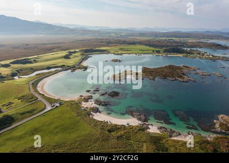 Traigh Beach und Arisaig Beach sind Teil der Silver Sands of Morar, in der Nähe von Mallaig, Lochaber, Schottland. Stockfoto