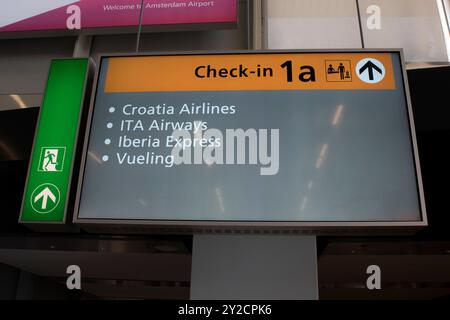 Check-in 1a Richtung Schiphol Airport Niederlande 29-8-2024 Stockfoto