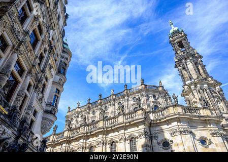 Dresdner Dom der Heiligen Dreifaltigkeit (katholische Hofkirche) am Theaterplatz in Dresden, Sachsen, Deutschland Stockfoto