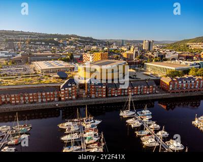 Blick auf die Swansea Marina, Teil des Swansea Waterfront Regenerationsprogramms in West Glamorgan, South Wales, Großbritannien: Phillip Roberts Stockfoto