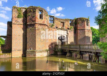 Kirby Muxloe Castle Gatehouse Moat und Zugbrücke Kirby Muxlow Leicestershire England Großbritannien GB Europa Stockfoto