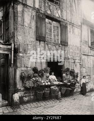 Eugène Atget - Rouen Maison 108 Rue Moliere - Paris Zur Zeit der Werke von Baron Haussmann Stockfoto