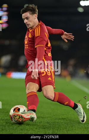 Roma, Italien. Dezember 2023. Foto Alfredo Falcone/LaPresse 14 Dicembre 2023 - Roma, Italia - Sport, calcio - Roma vs Sheriff Tiraspol - UEFA Europa League 2023-2024 Girone G - Stadio Olimpico di Roma. Nella foto: Nicola Zalewski (59 AS Roma) Foto Alfredo Falcone/LaPresse 14. Dezember 2023 Rom, Italien - Sport, Fußball - Roma vs Sheriff Tiraspol - UEFA Europe League 2023-2024 Gruppe G - Olimpic Stadium ’n Rome. Im Bild: Nicola Zalewski (59 ALS Roma) Credit: LaPresse/Alamy Live News Stockfoto