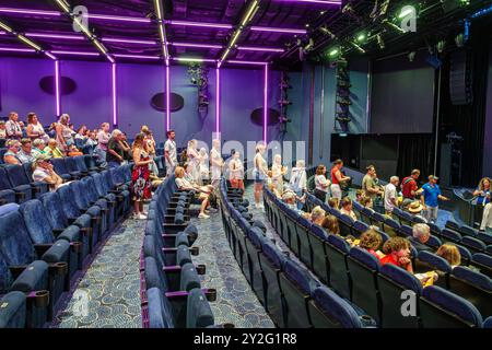 Civitavecchia Italien, Norwegian Cruise Line NCL Schiff, Escape 10-tägige Mittelmeer-Reiseroute, Civitavecchia Hafen von Rom, innen an Bord, passend Stockfoto