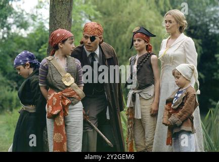 NEVERLAND 2004 Miramax-Film mit Johnny Depp als Sir James Barrie und Kate Winslet als Sylvia Davies Stockfoto