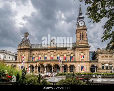 Das Bild zeigt das Rathaus im Küstenort Southport in Lancashire im Nordwesten Stockfoto