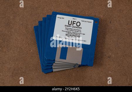 Göteborg, Schweden - 3. August 2014: UFO Enemy Unknown Game Disks für Amiga 500. Stockfoto