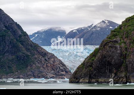 Malerische Ausblicke auf den südlichen Sawyer-Gletscher in Tracy Arm - Fords Terror Wilderness Area im Südosten Alaskas, USA. Stockfoto