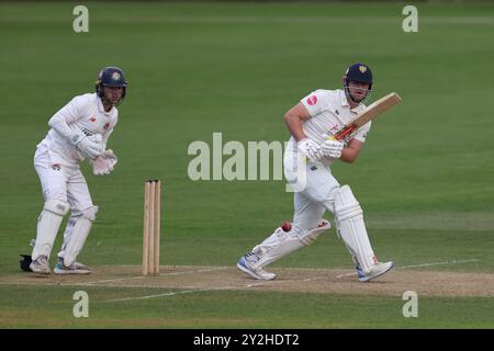 Alex Lees von Durham trat am Dienstag, den 10. September 2024, im Seat Unique Riverside, Chester le Street, beim Spiel der Vitality County Championship zwischen Durham Cricket und Lancashire an. (Foto: Mark Fletcher | MI News) Credit: MI News & Sport /Alamy Live News Stockfoto