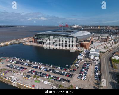 Das neue Stadion befindet sich im Bau am Bramley-Moore Dock neben dem River Mersey, Liverpool. Stockfoto