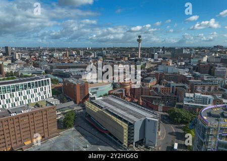 Blick aus der Vogelperspektive auf St. Johns Beacon im Herzen von Liverpool, Großbritannien. Stockfoto