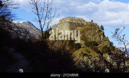 Le Fort du Replaton in Modane: Verlassene Festung in den Schweizer Alpen Stockfoto