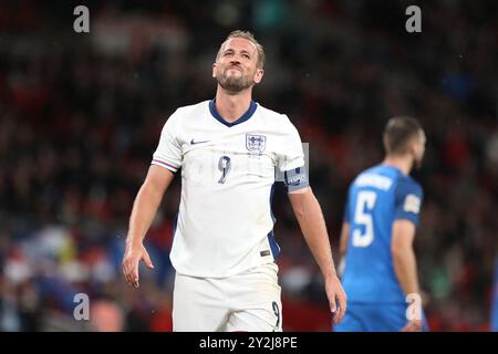 London, Großbritannien. September 2024. Harry Kane von England während des Spiels der UEFA Nations League zwischen England und Finnland im Wembley Stadium, London, England am 10. September 2024. Foto von Joshua Smith. Nur redaktionelle Verwendung, Lizenz für kommerzielle Nutzung erforderlich. Keine Verwendung bei Wetten, Spielen oder Publikationen eines einzelnen Clubs/einer Liga/eines Spielers. Quelle: UK Sports Pics Ltd/Alamy Live News Stockfoto