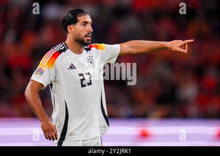 AMSTERDAM, NIEDERLANDE - 10. SEPTEMBER: Emre Can von Deutschland gibt während der UEFA Nations League 2024/25 Ein Spiel der Gruppe A3 zwischen den Niederlanden und Deutschland in der Johan Cruijff Arena am 10. September 2024 in Amsterdam, Niederlande. (Foto: Rene Nijhuis) Stockfoto