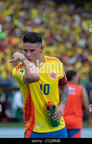 Barranquilla, Kolumbien. September 2024. James Rodriguez aus Kolumbien feiert, nachdem er am 10. September 2024 im Roberto Melendez Metropolitan Stadium in Barranquilla, Kolumbien, das zweite Tor seiner Mannschaft während des Spiels zwischen Kolumbien und Argentinien für die 8. Runde der Qualifikation zur FIFA 2026 erzielte. Foto: Jose Pino/DiaEsportivo/Alamy Live News Credit: DiaEsportivo/Alamy Live News Stockfoto