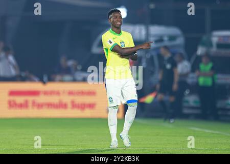 Asuncion, Paraguay. September 2024. Vinícius Jr. aus Brasilien, während des Spiels zwischen Paraguay und Brasilien für die 8. Runde der FIFA 2026-Qualifikation, am 10. September 2024 im Defensores del Chaco Stadium in Asuncion, Paraguay Foto: Diana Carrillo/DiaEsportivo/Alamy Live News Credit: DiaEsportivo/Alamy Live News Stockfoto