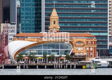 Die Cloud Events befinden sich auf Queen’s Wharf mit dem Ferry Building, 99 Quay Street, Auckland, Neuseeland Stockfoto