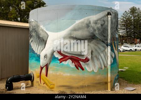 Sea Gull Water Tank Art, Semaphore Beach, South Australia, Australien Stockfoto