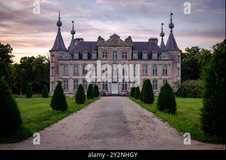 Mittelalterliches belgisches Schloss Kasteel de Poeke Stockfoto